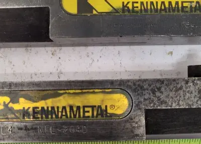 USED KENNAMETAL NEL-204D