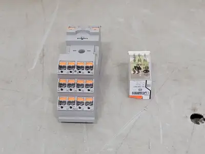 NEW PHOENIX CONTACT RIF-2-BPT/4X21