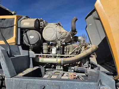 USED 2019 LIEBHERR L566