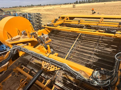 Used _UNKNOWN_ _UNKNOWN_ Self-propelled Harvesters Idaho US | Tri-Steel Manufacturing #1557207