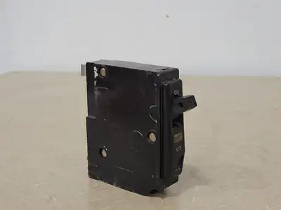 USED SQUARE D QO115
