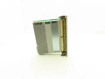 AEG Modicon AS-B838-032 I/O Module 24VDC TRU HI OUT PV:00 RL:75