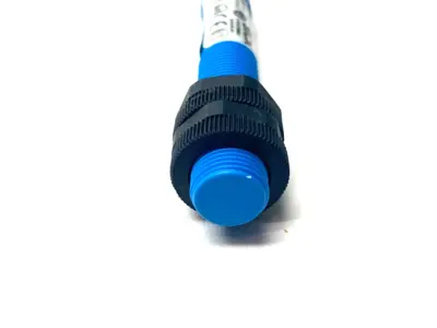 USED SICK CAPACITIVE PROXIMITY SENSOR 6051030