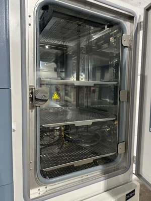 THERMO SCIENTIFIC 3307 CO2 INCUBATOR (2 UNITS