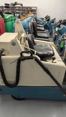 USED 2006 TENNANT 6200