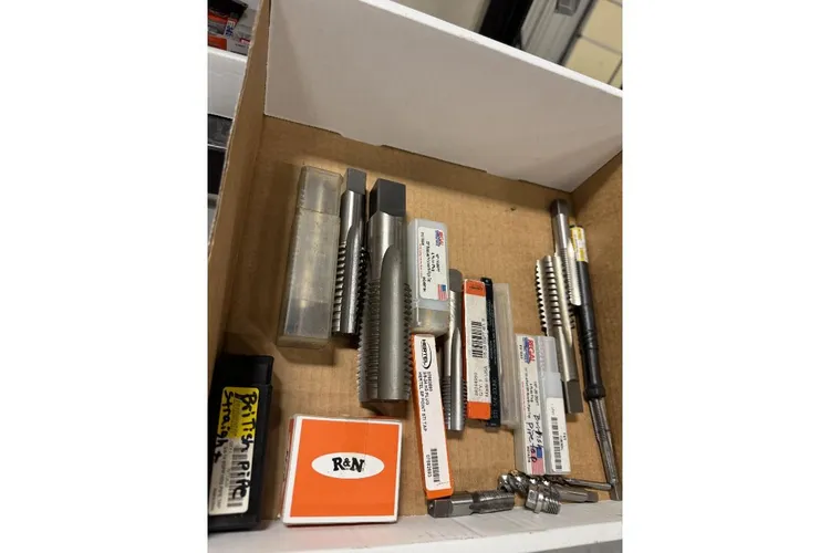 Used _UNKNOWN_ _UNKNOWN_ Thread Mill Tools Utah US | KD Auctions #1549451