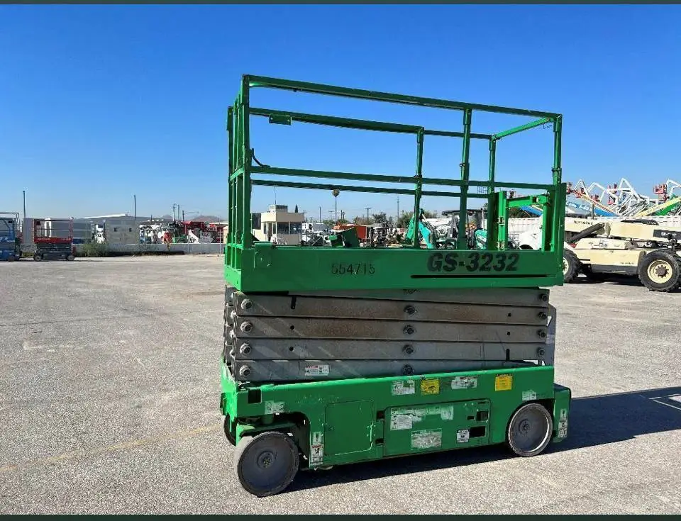 Used 2013 GENIE GS 3232 Scissor Lifters Utah US | Global Remarketing #1285313