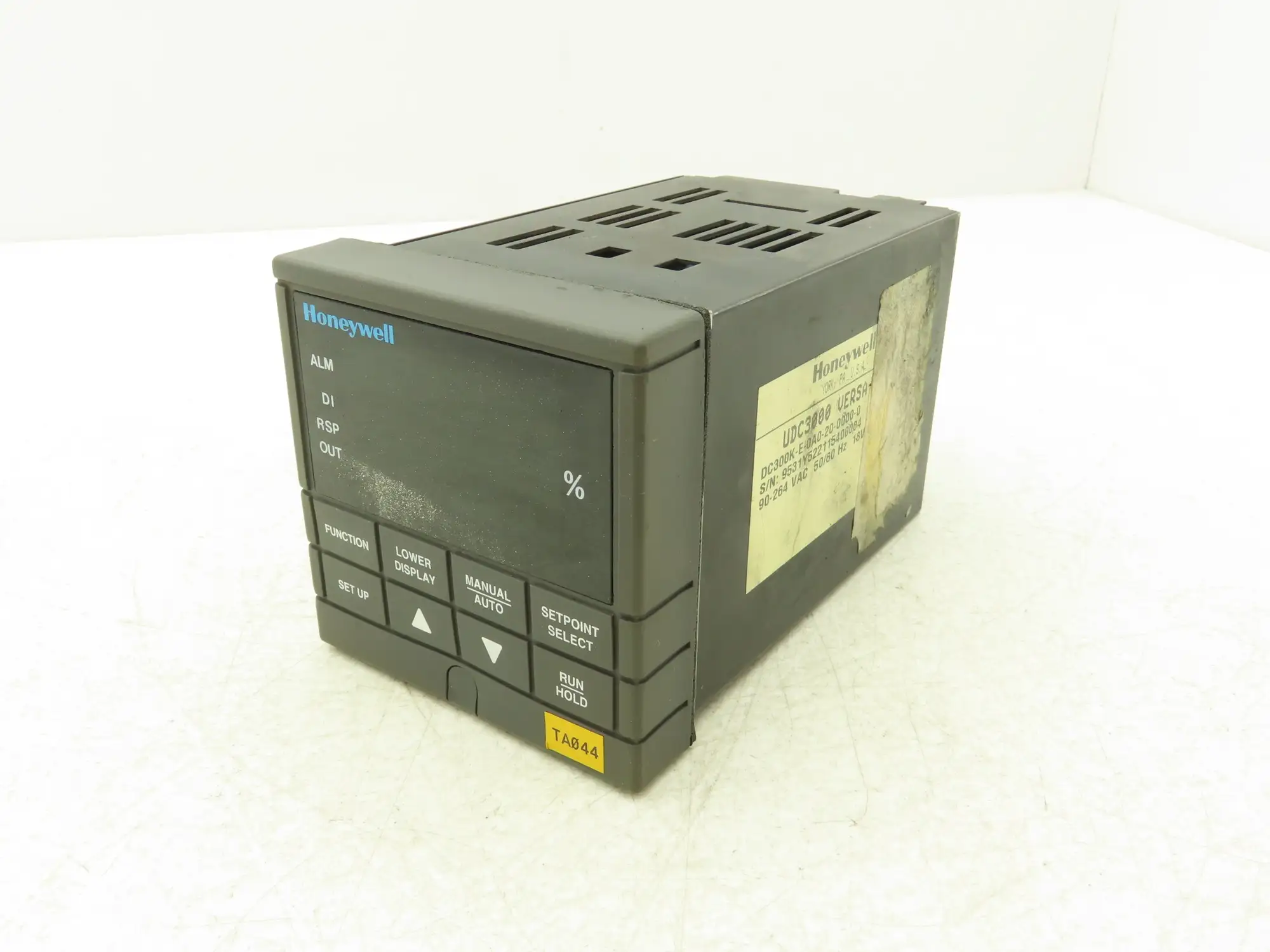 Honeywell UDC3000 Digital Temperature Controller DC300K-E-0A0-20-0000-0