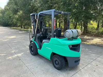 USED 2019 MITSUBISHI FG30N5