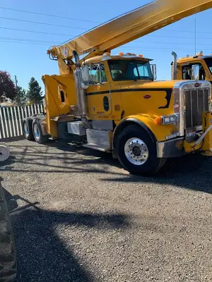 USED 2004 PETERBILT 379