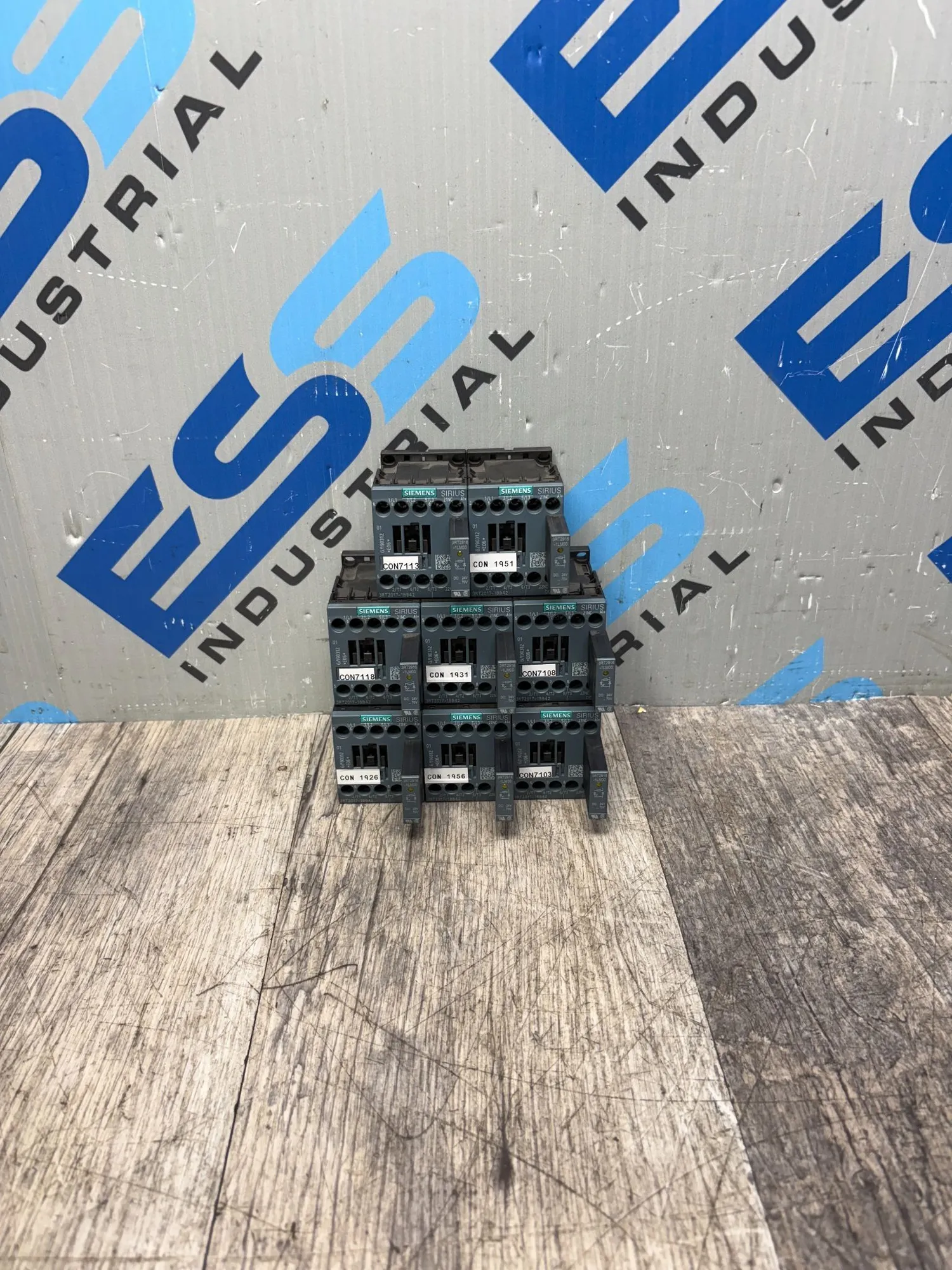 USED SIEMENS 3RT2017-1BB42