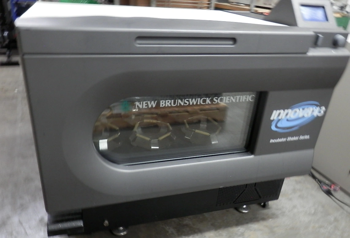 Used NEW BRUNSWICK SCIENTIFIC _UNKNOWN_ Incubator Shakers California US | Biotech Equipment Sales #1464416