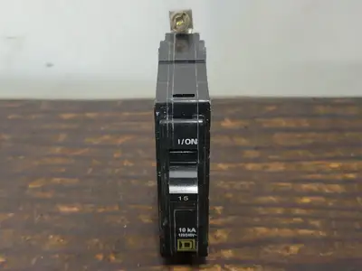15 Amp, 1 Pole, 120/240 volts Circuit Breaker