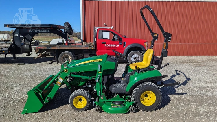 Used 2018 JOHN DEERE 1023E Agricultural Tractors | Rosseel's Equipment Inc #720606