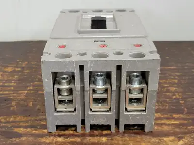 Used WESTINGHOUSE HKA3225F Switchgears British Columbia CA | Lenmark #242395