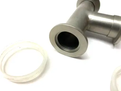 USED AGILENT STAINLESS STEEL TEE FITTING 2.04" CLEARANCE NW25