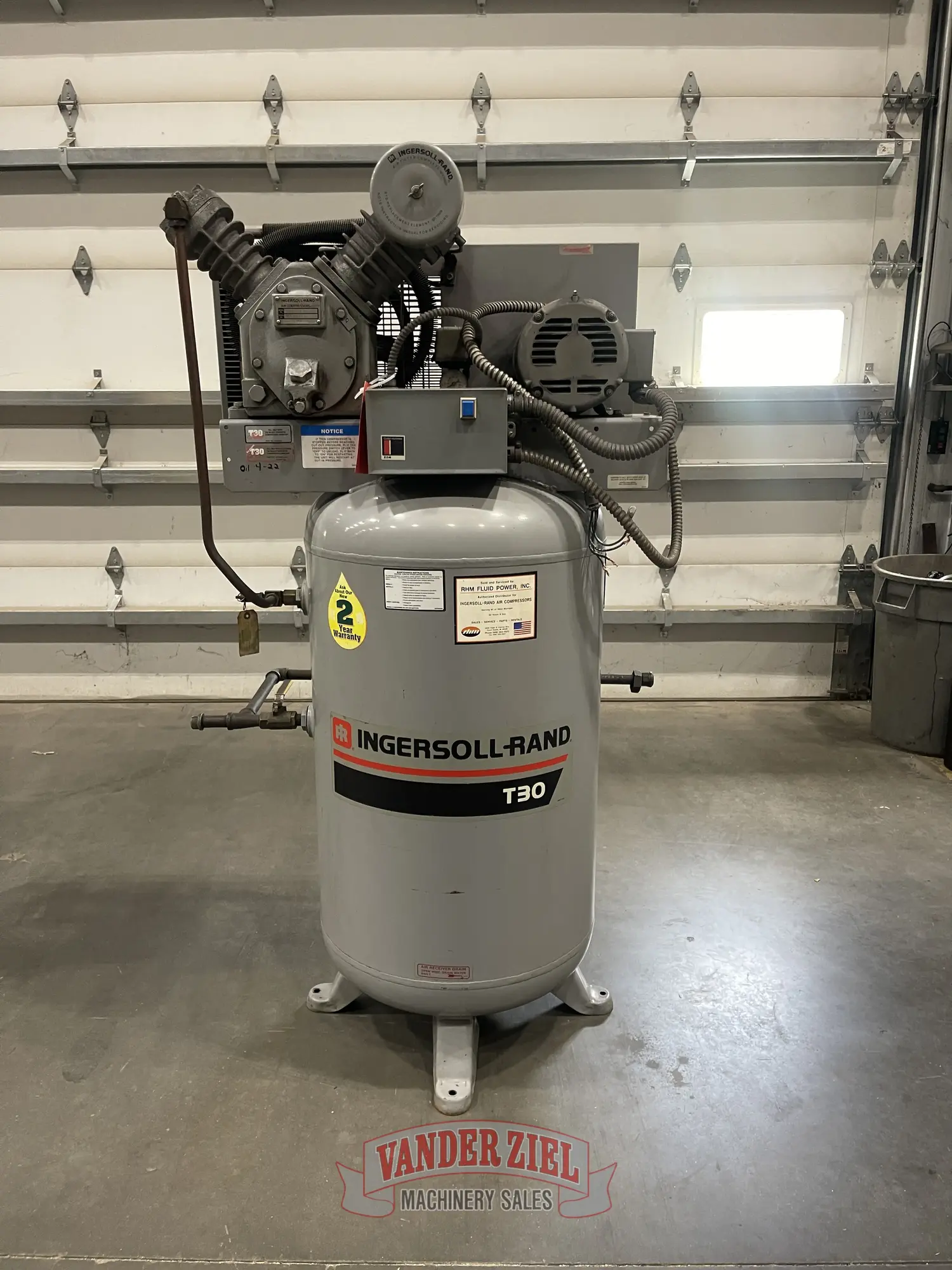 Ingersoll 7.5 HP T30 Upright 3PH Air Compressor