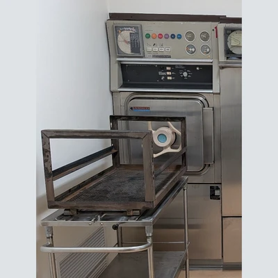 Used 1970 AMSCO (AMERICAN STERILIZER COMPANY) VACAMATIC "S" Autoclaves British Columbia CA | Savona Equipment LTD #1345055