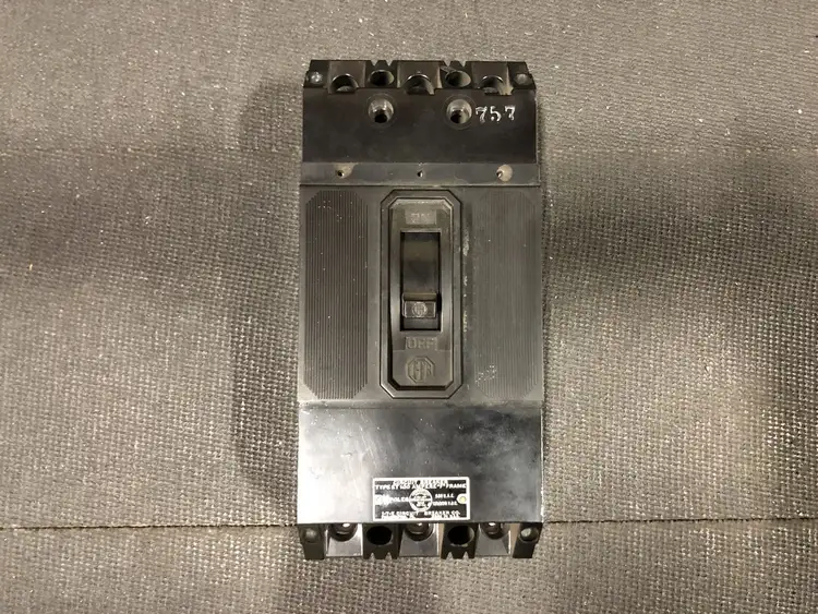 Used ITE ET4037 Switchgears British Columbia CA | Lenmark #244293