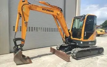 USED 2018 Hyundai ROBEX 60CR-9A