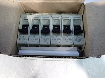 USED SCHNEIDER ELECTRIC GB2CB06