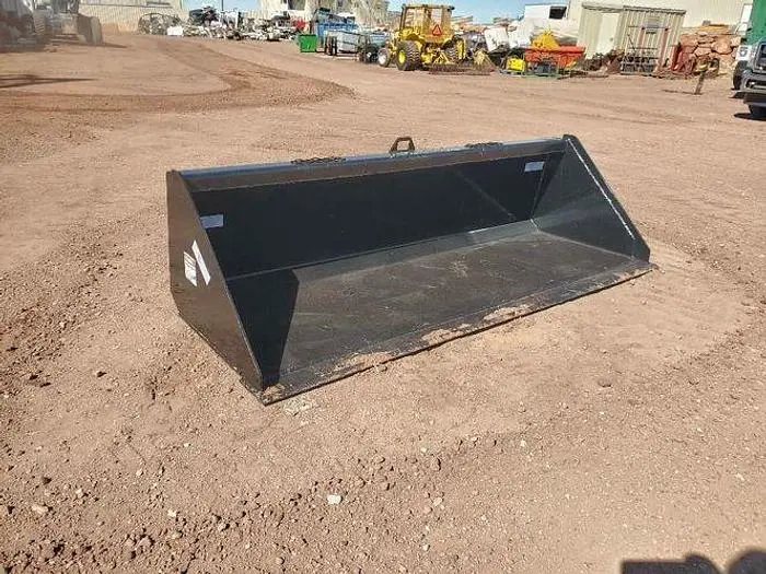 New | in-Stock INDUSTRIAS AMERICA 84 Skid Steer Buckets Utah US | CSS Equipment Sales #1347063