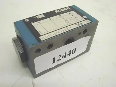 USED BOSCH 0 811 024 005