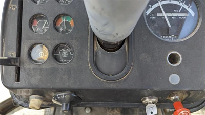 USED 1981 JOHN DEERE 4840