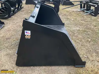 New Tomahawk 60” snow/mulch skid steer bucket, welded on high carbon cutting edge, skid steer...
