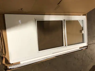 EMCO 34 in. x 80 in. White Universal 3/4-Light Vinyl Storm Door Damaged Customer Returns See Pictures