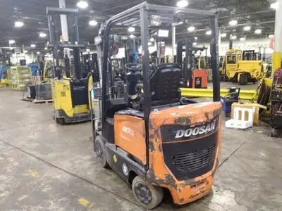 USED 2020 DOOSAN BC20S-7