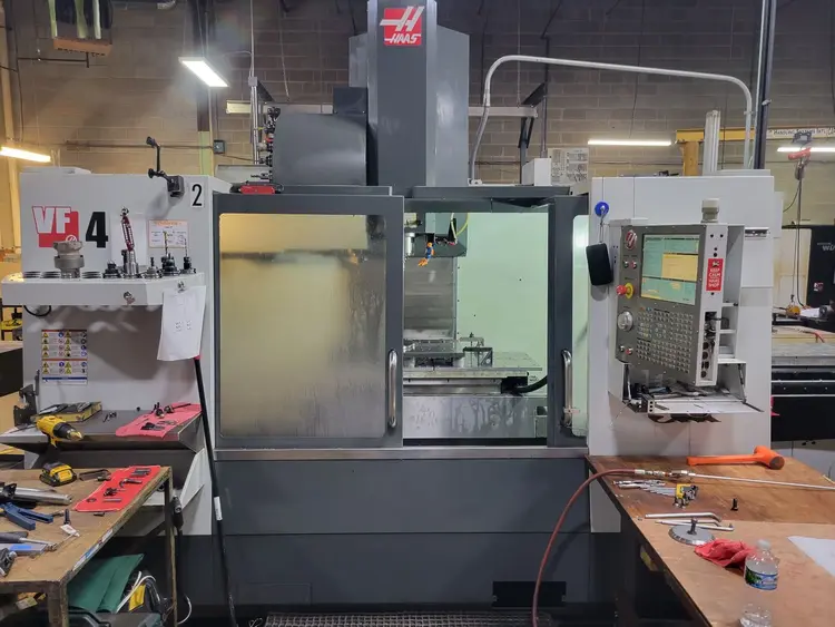 Used 2012 HAAS VF-4 Vertical Machining Centers Illinois US | Aucto #1421902