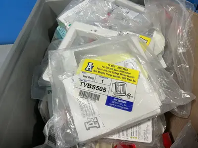Used LEVITON, PANDUIT, ARLINGTON _UNKNOWN_ Electrical Boxes Ohio US | HGR 24 #1572105