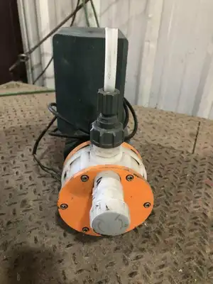 PROMINENT VAMB04120PVT410A000 0.13HP Dosing Pump 120/144LPH 230V 50.7PSI 1PH