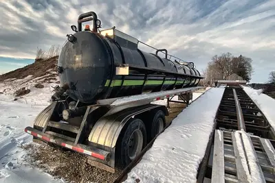 Used 1980 PRESVAC SYSTEMS PVT5000 Tanker Trailers Wisconsin US | Proxy Equipment #1377782