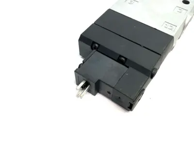 USED FESTO PISTON GATE SOLENOID VALVE, 5/3 EXHAUSTED, 170279