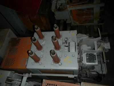 GE AM-4.16-250H-4ML 1200 amp 4160v Air Circuit Breaker