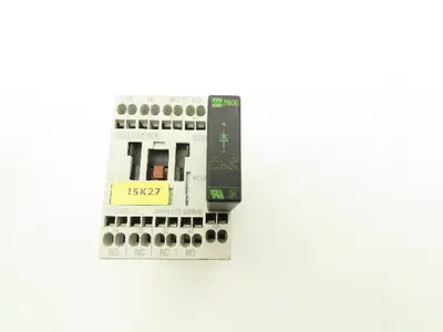 Siemens 3RH1122-2BB40 Auxiliary Contactor 600VAC 10A Lot Of 9