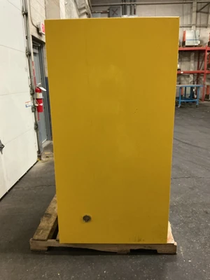 Used Justrite 25860 Hazardous Storage Units Ohio US | Equipment Recovery Corp. #1331532