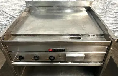 Garland Heavy Duty Electric Griddle and Stand