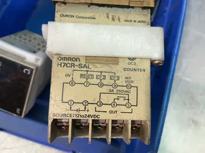Used OMRON _UNKNOWN_ Counters/Timers Ohio US | HGR 24 #1345485