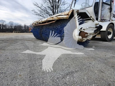 USED 2011 ROADTEC FB85