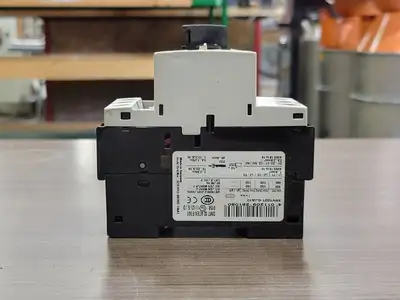 USED SIEMENS 3RV1021-0JA10