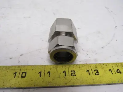 Parker 16FSC12N-316 A-LOK 3/4" Tube To 3/4" NPT Female Connector