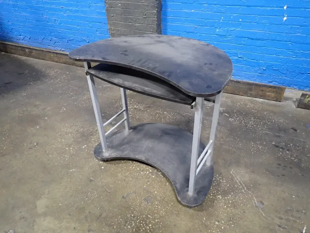 31" X 18" Mobile Computer Desk