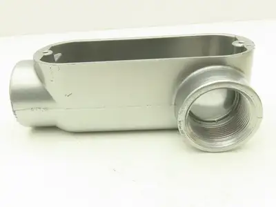 Hubbell OLL-5 LL Conduit Body Connector Size 1-1/2" 3-#1/0 AWG Lot of 5