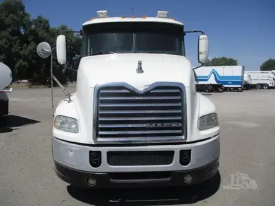 Used 2010 MACK PINNACLE CXU613 Conventional trucks Arizona US | Tuscon Trux & Equipment Sales #1546072
