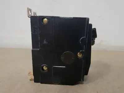 USED SQUARE D QO120
