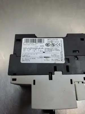 Used Siemens 3RV1021-1CA10 SIRIUS Manual Motor Starter, 2.5A. Starters South Carolina US | Palmetto Automation #1158913