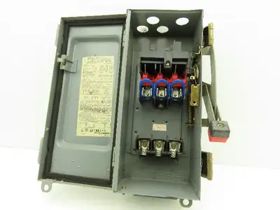 Square D H361AWK Safety Disconnect Switch Fusible 30A 600V 30HP  3 Pole Ser E1